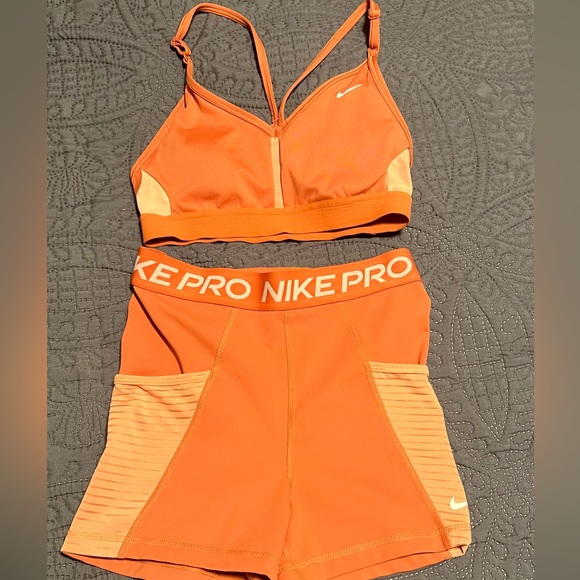 Nike Pro Dri Fit Matching Set, Size Small - Picture 3 of 3